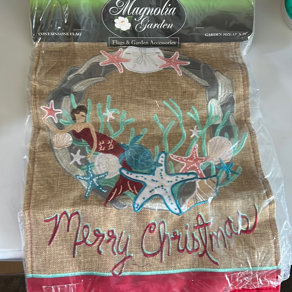 Magnolia Garden Burlap Embroidered Christmas Garden Flag